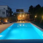 Z Basenem I Salonem Apartment *