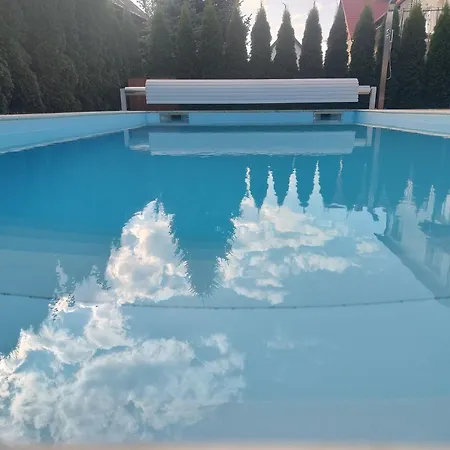Z Basenem I Salonem Apartman Sztutowo
